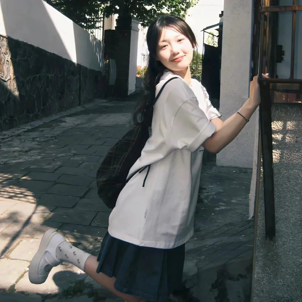 三声再见海报
